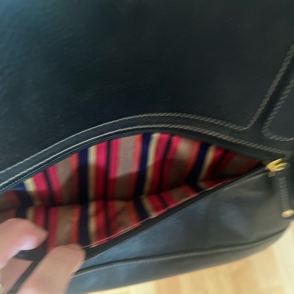 COPY - Tignanello black handbag - Picture 2 of 7